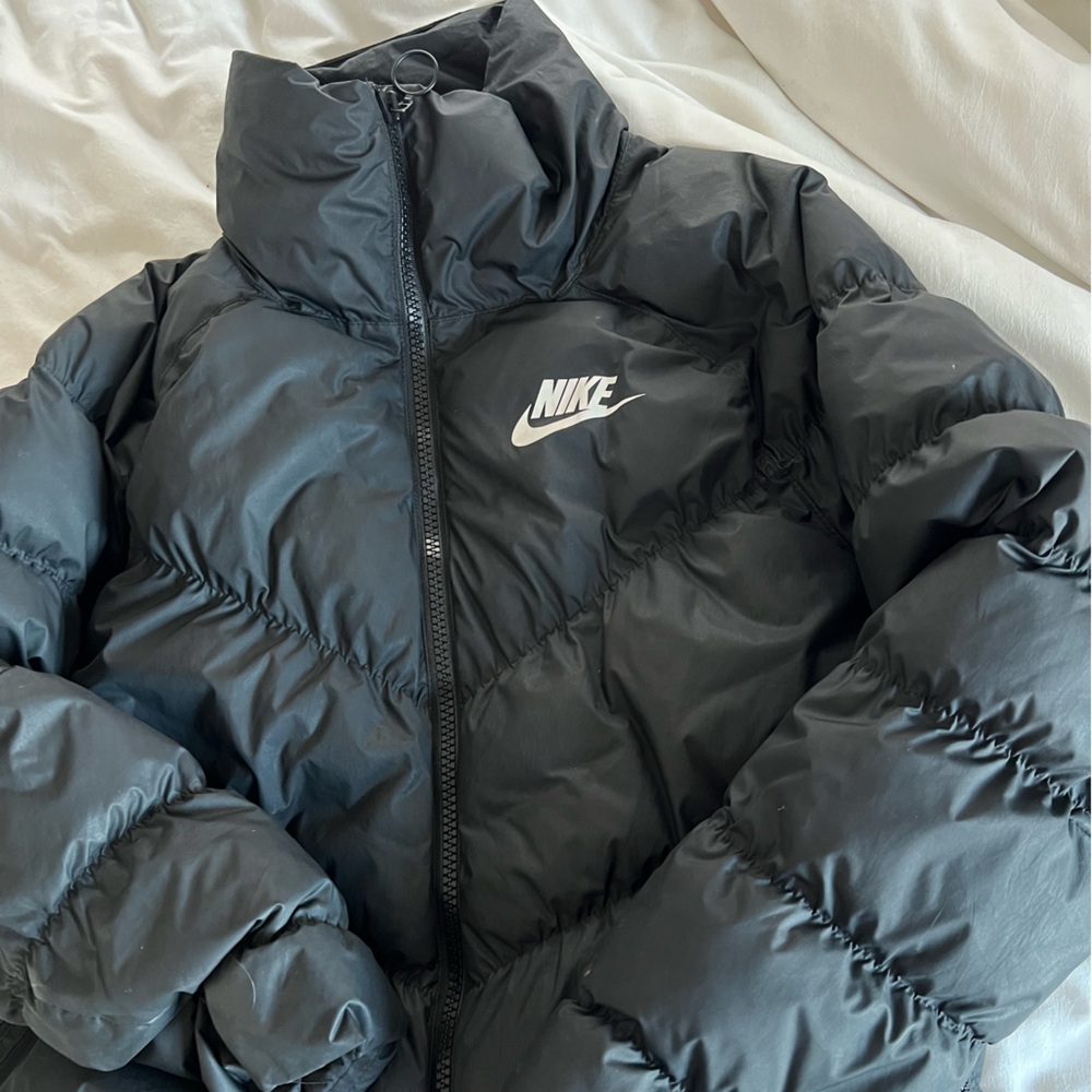 Nike Puffer coat, size XS, Color Blackk